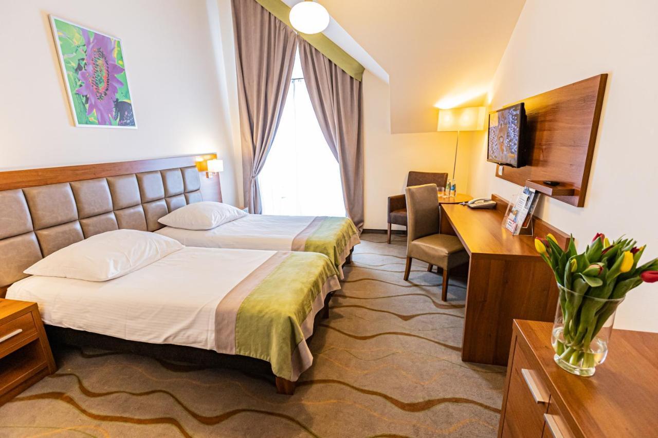 Hotel Olivia Medical Skomielna Czarna